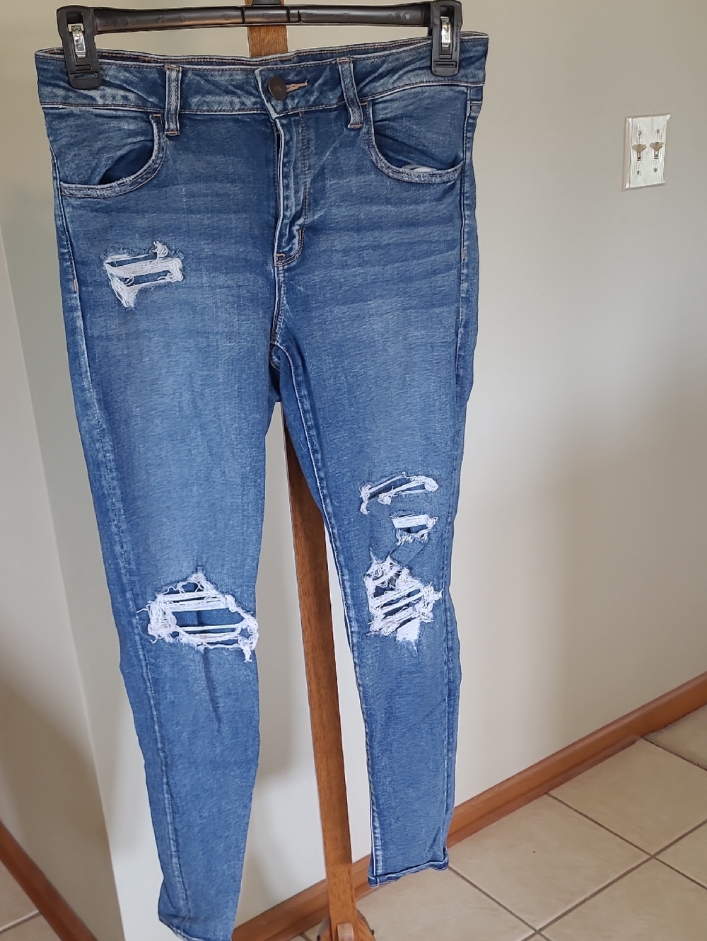 American Eagle Distressed Jeggings